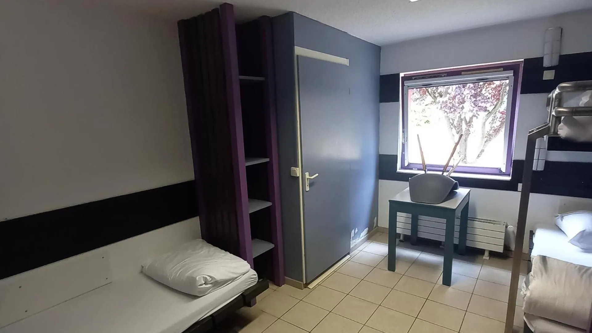 Auberge De Jeunesse Hi Сен-Бриё Хостел