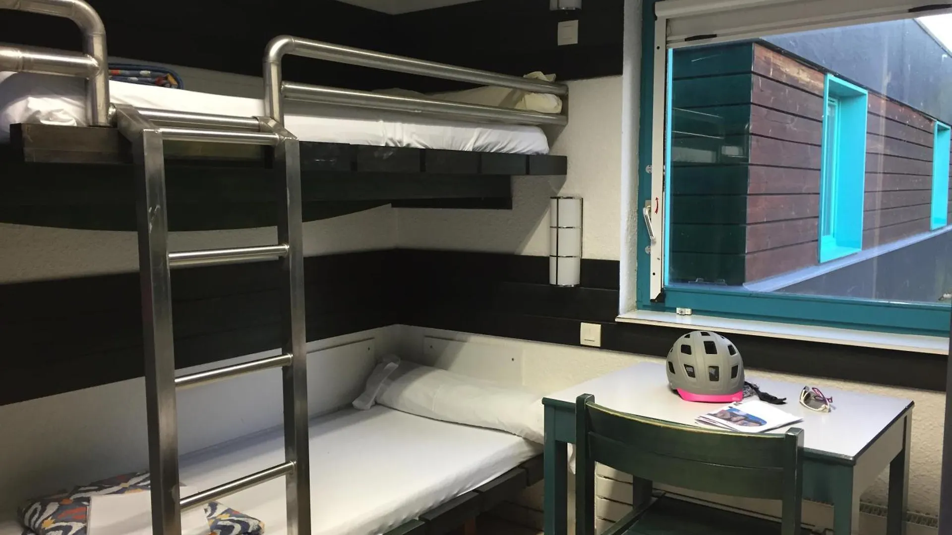 Hostel Auberge de Jeunesse HI Saint-Brieuc
